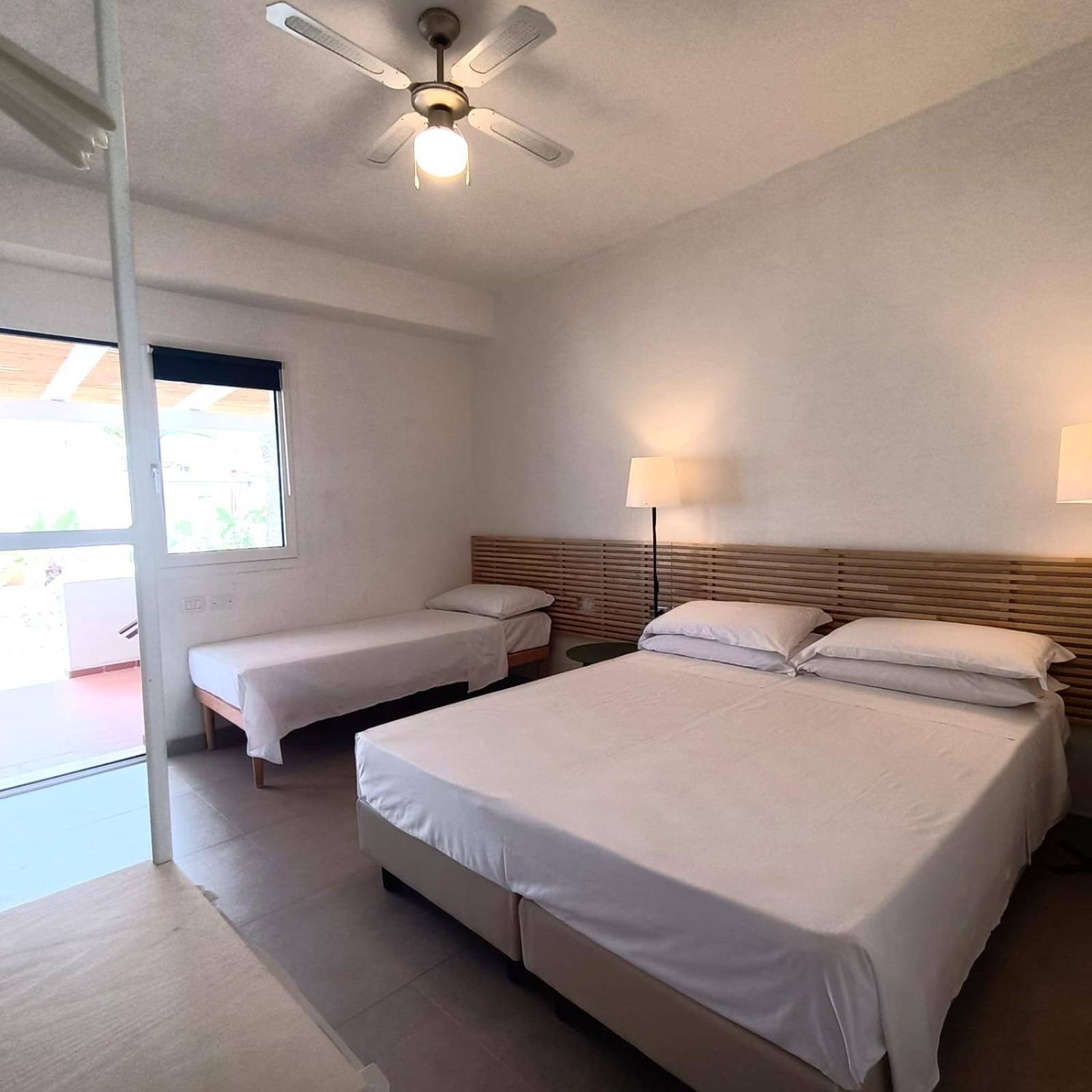 Lido Di Alghero Rooms On The Beach Esterno foto